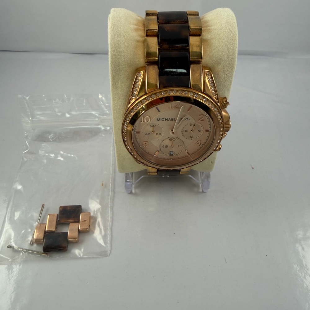 Michael Kors Men's Rose Gold and Tortoiseshell Bracelet Watch